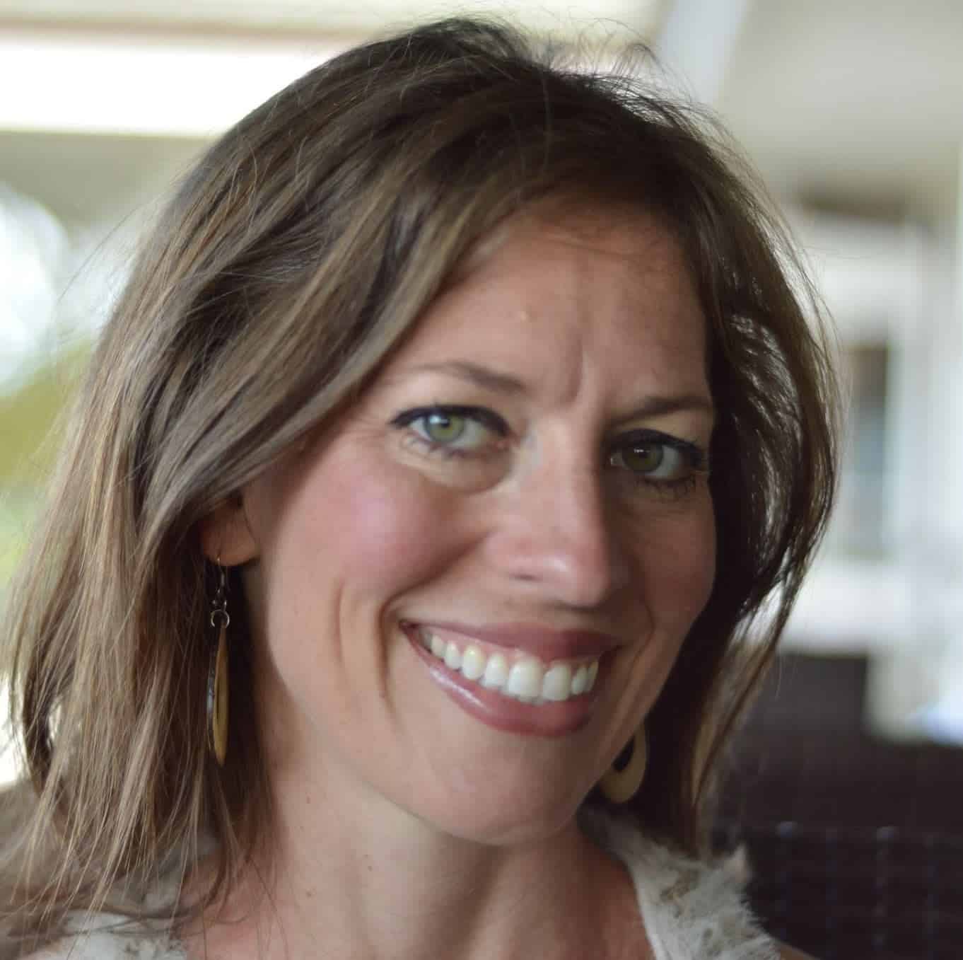 Lisa Samuel Website Design - Room at the Table
